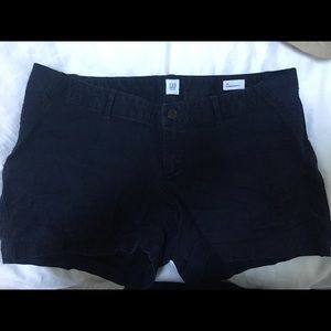 Gap maternity side panel shorts